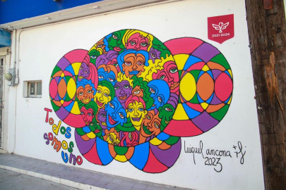 Inauguraron Alcalde y artista reynosense mural dedicado a la unidad y la felicidad