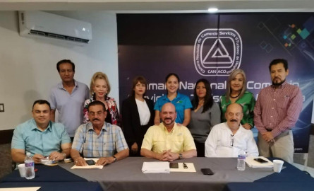 Ratifican a Gildardo López como presidente de Canaco