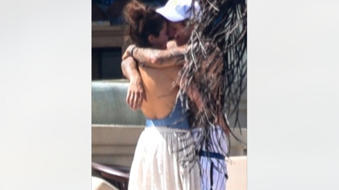 Justin y Selena derrochan amor en boda