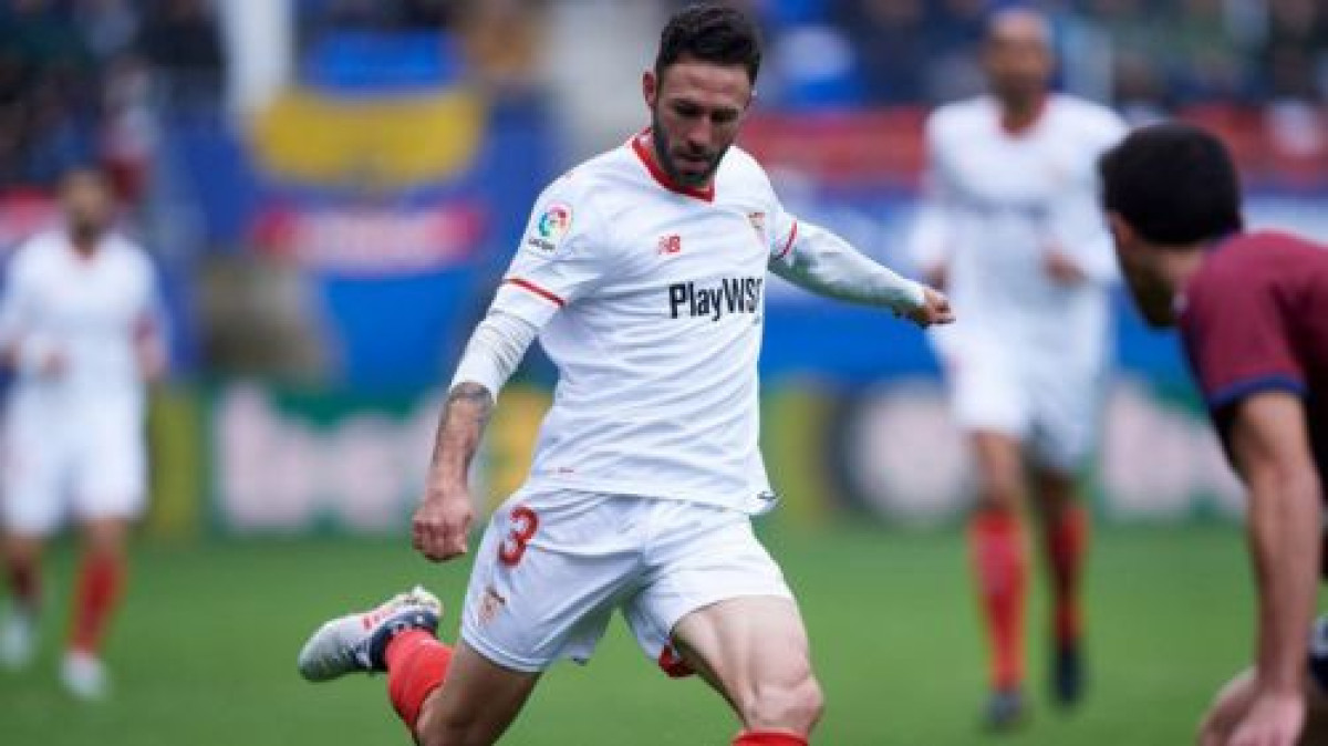 Layun anota su primer gol con el Sevilla