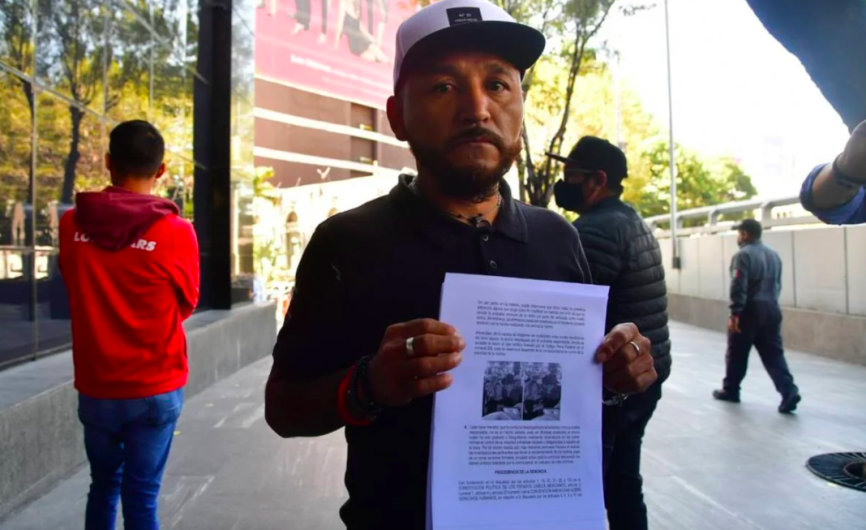 Presenta 'Mijis' demanda contra Lalo Mora tras acoso a fan 