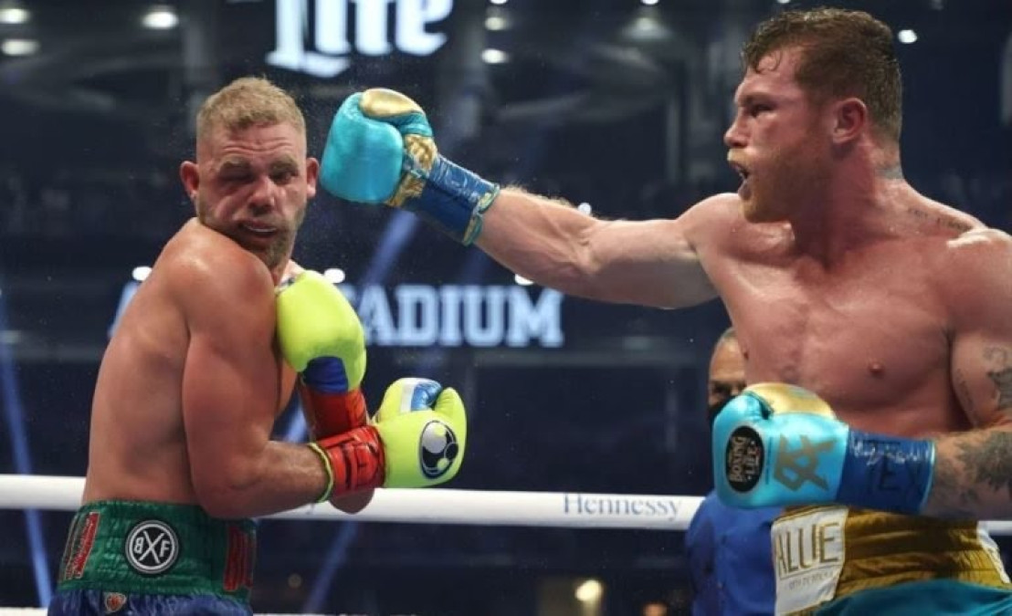 Saunders podría retirarse tras lesión en el ojo durante su pelea contra el 'Canelo'
