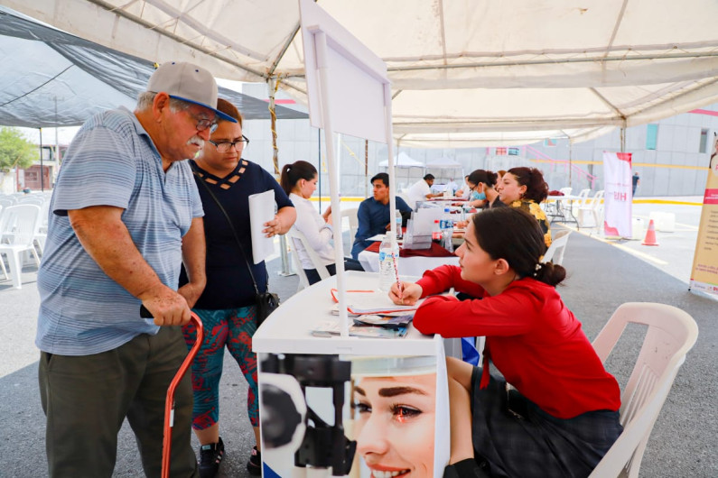 Exámenes gratuitos en Campaña Abuelitos Saludables 2023