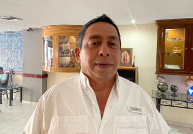 Más de mil vehículos detenidos en Reynosa por falta de decreto de importación