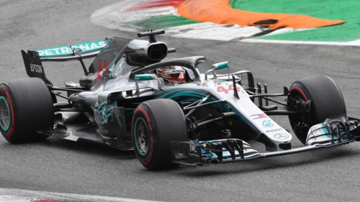 Lewis Hamilton se lleva en el GP de Italia, Checo Pérez termina en octava posición