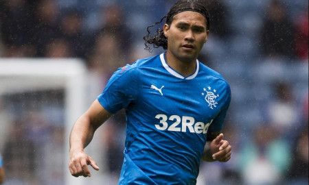 Rangers confirma salida de Carlos “Gullit” Peña
