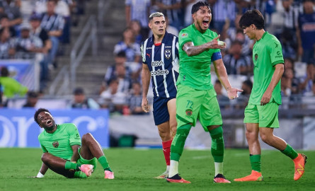 Avilés Hurtado fuera de cancha 4 meses; fue operado tras lesión 