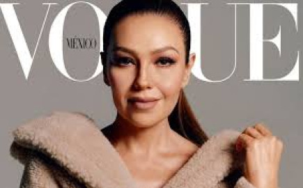 Thalía estrena portada en la revista Vogue México