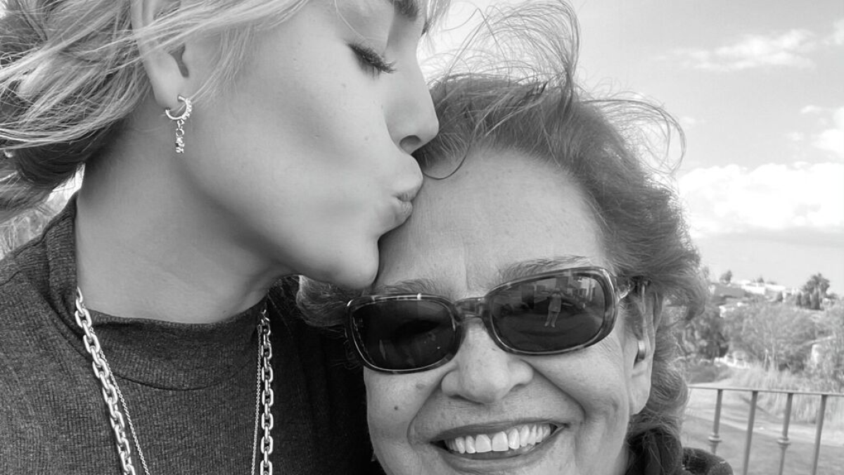 La emotiva despedida de Danna Paola a su abuela que ha fallecido por Covid-19