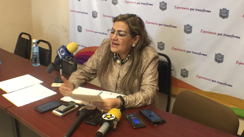 Con actividades cívicas conmemororan Centenario de la Constitución Mexicana