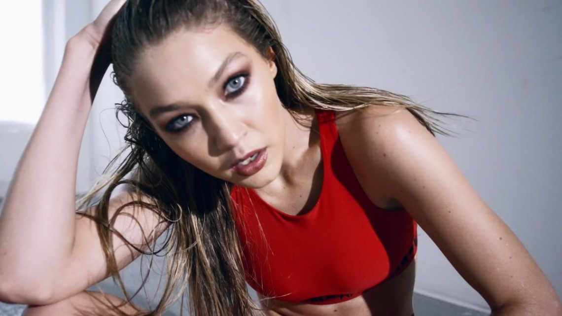 Gigi Hadid luce sus axilas sin depilar