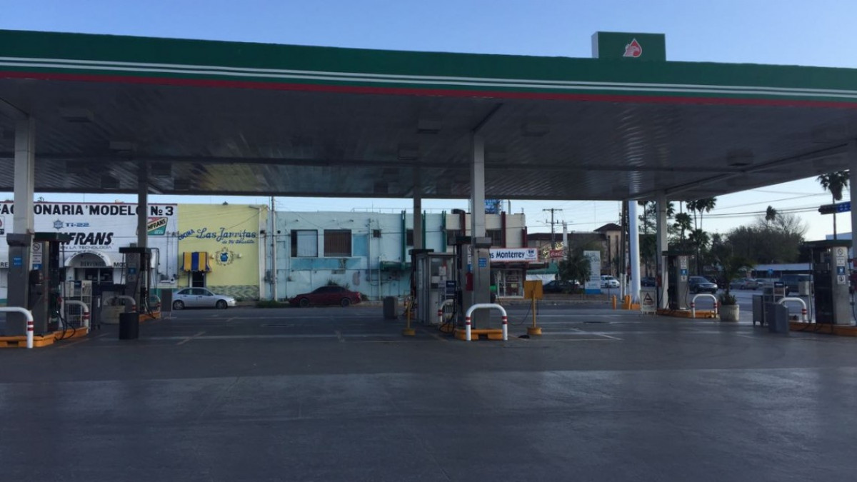 Cierran gasolineras en Matamoros