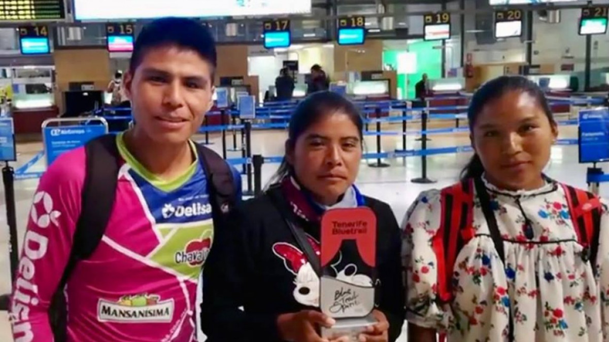 Rarámuri Lorena Ramírez obtiene el tercer lugar en ultramaratón europeo