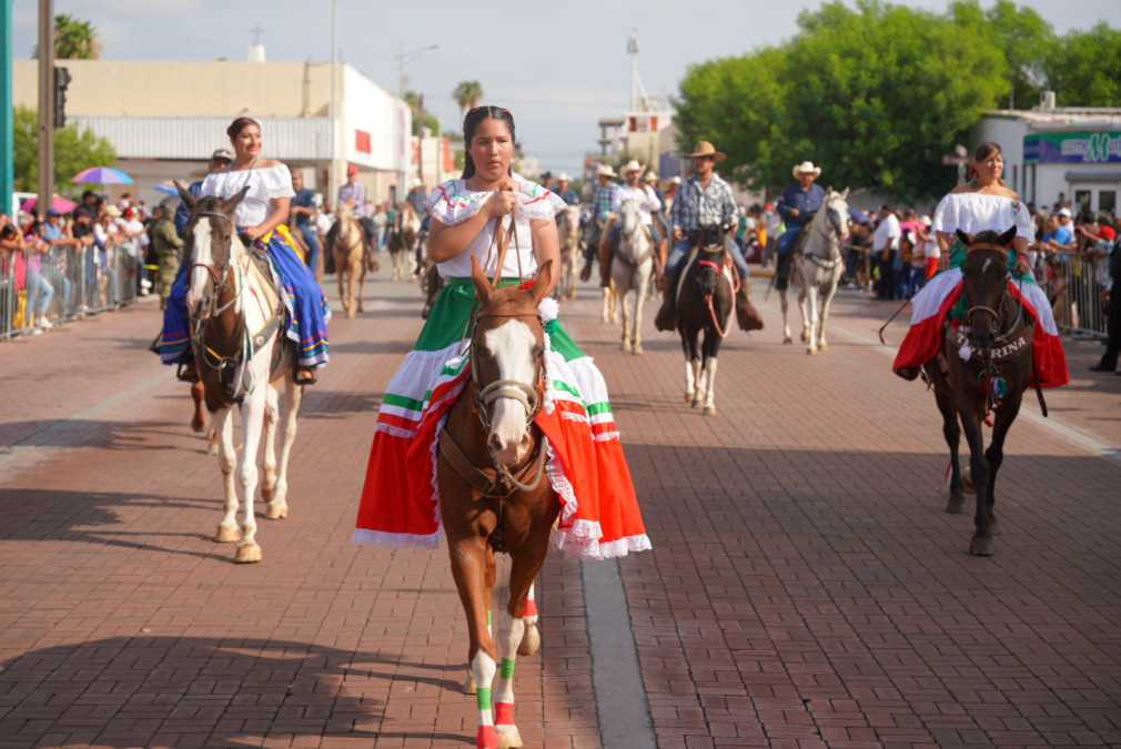 Invitan al tradicional desfile cívico por el aniversario de la Independencia de México