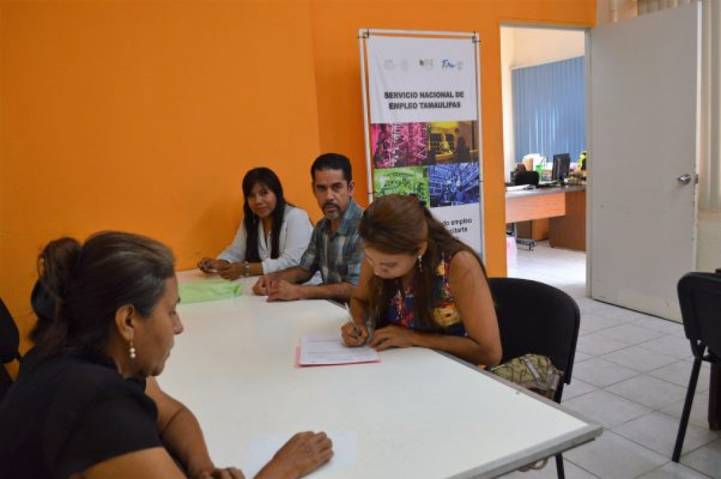 Ofertan 400 empleos a través del SNE