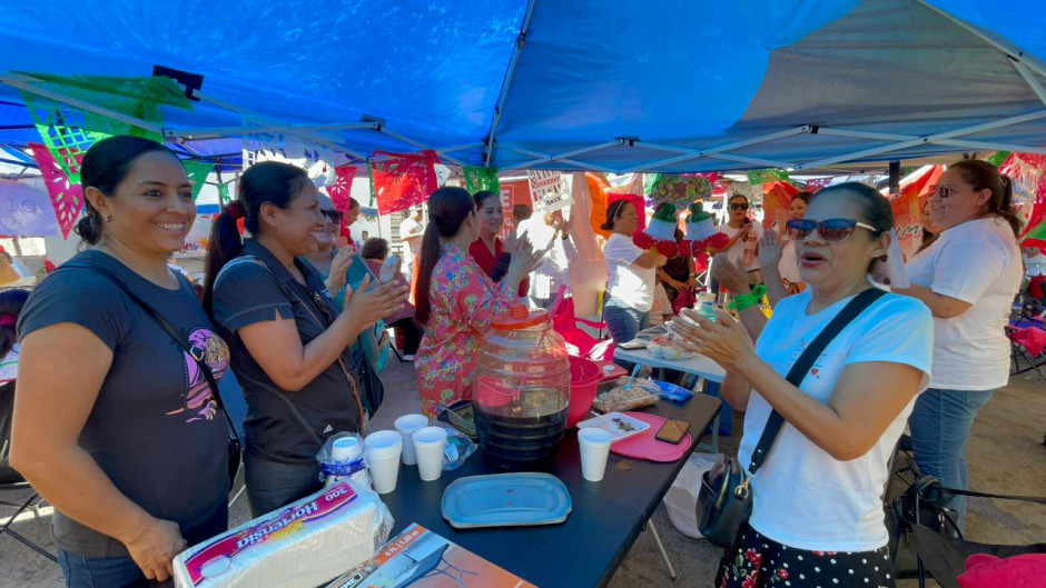 Apoyan padres paro de labores en escuelas