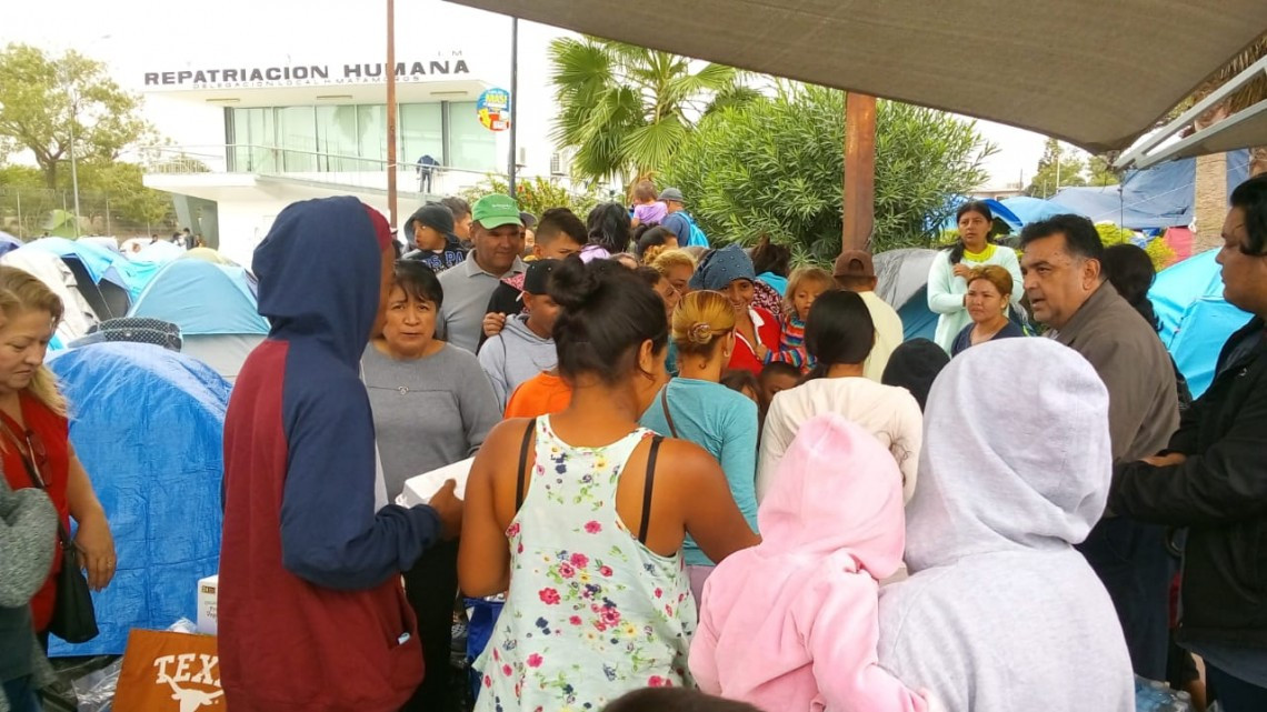 Mienten autoridades, no tenemos permisos para trabajar: Migrantes Hondureñas