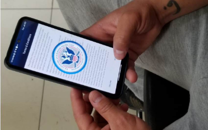 Piden agregar francés criollo a CBP One para mayor facilidad a los migrantes haitianos