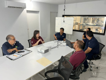 Fortalece Alcalde Carlos Peña Ortiz a empresas con programas de capacitación