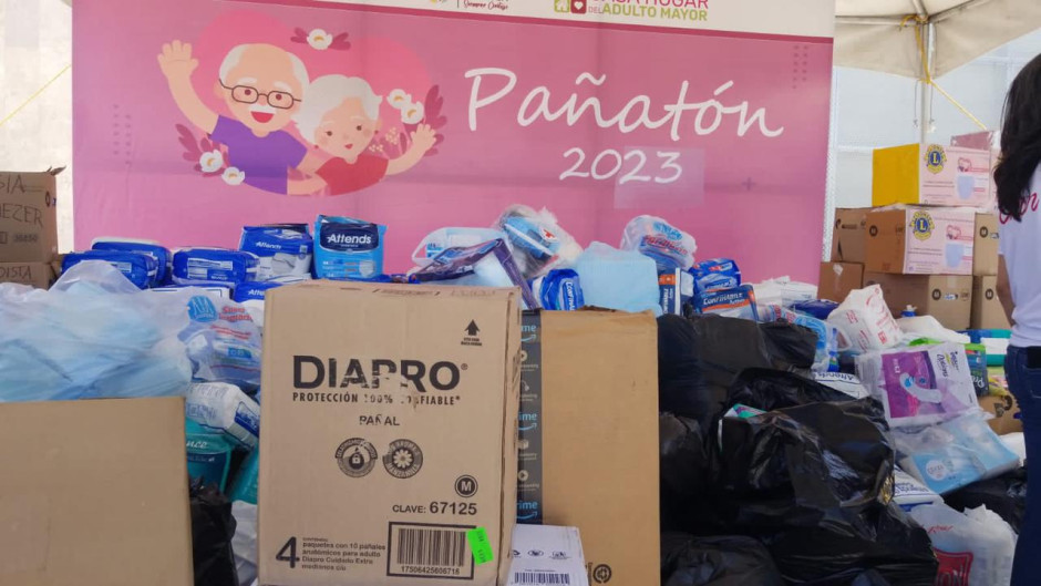 Responden a colecta de pañales para la Casa Hogar del Adulto Mayor