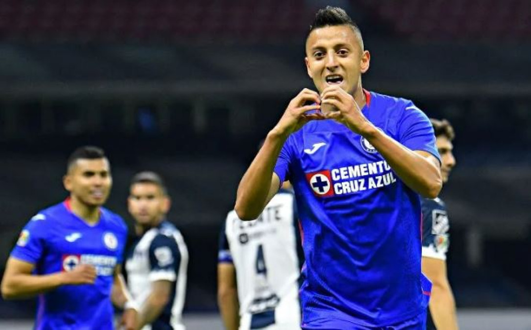 Cruz Azul se mantiene como líder tras vencer al Monterrey en el Azteca