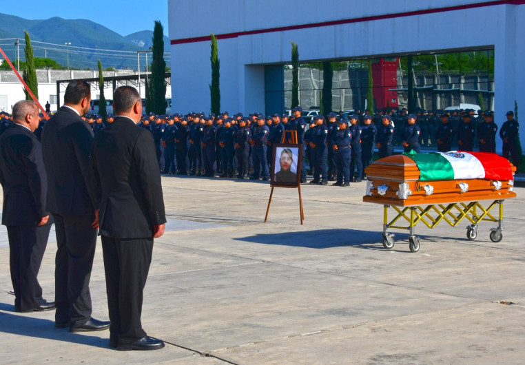 Despiden con honores fúnebres a policía fallecido en Reynosa