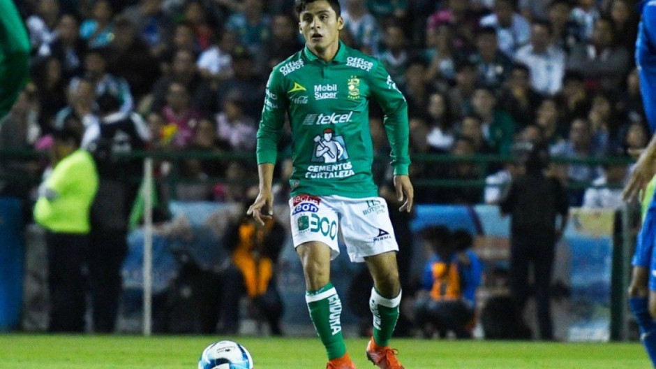León vence 2-0 a Cruz Azul 