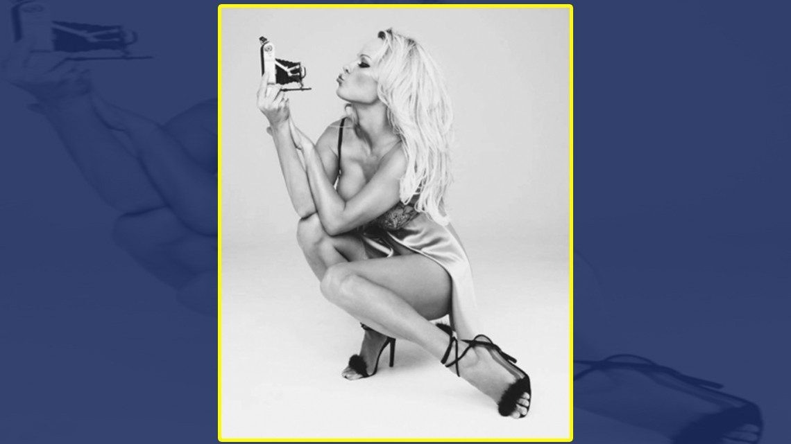 Pamela Anderson se luce con fotos en lencería