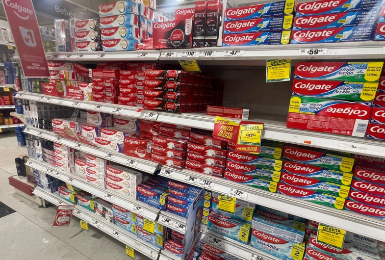 Verifican que pasta Colgate “Clean Mint” no esté a la venta en tiendas