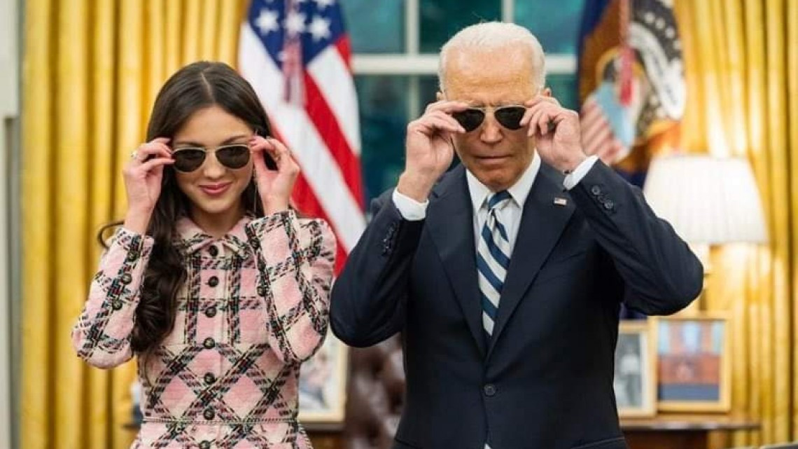Olivia Rodrigo se alía con Biden para promover vacunación contra covid-19