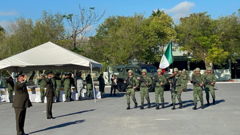 Realizan cambio de mando en octava zona militar