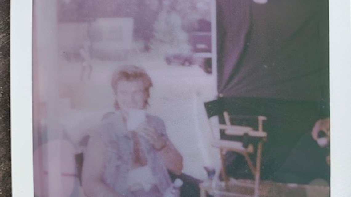 Caleb McLaughlin celebra "Stranger Things Day" con fotos del rodaje de la temporada 4