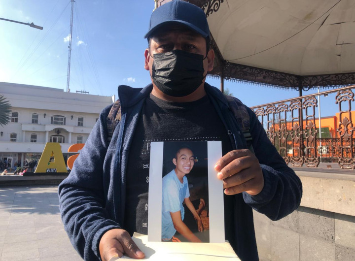 Lázaro pide apoyo para vencer al cáncer