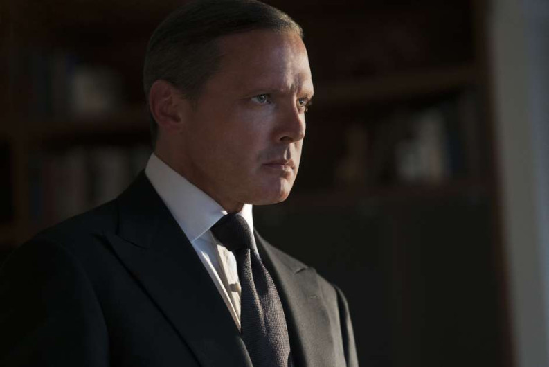 Netflix en busca del protagonista para la serie de Luis Miguel