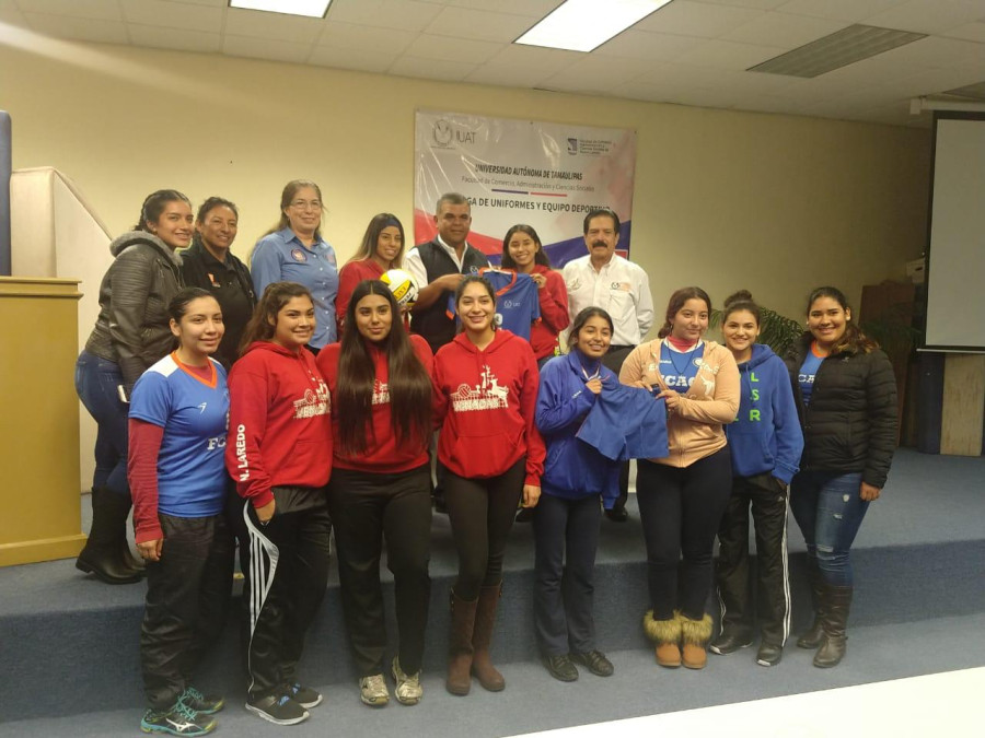 Entrega UAT uniformes y equipo