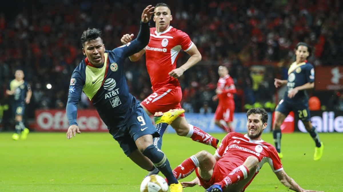 Toluca rescata empate en el infierno