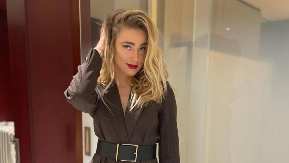 Recibe oferta millonaria Amber Heard para hacer cine de adultos