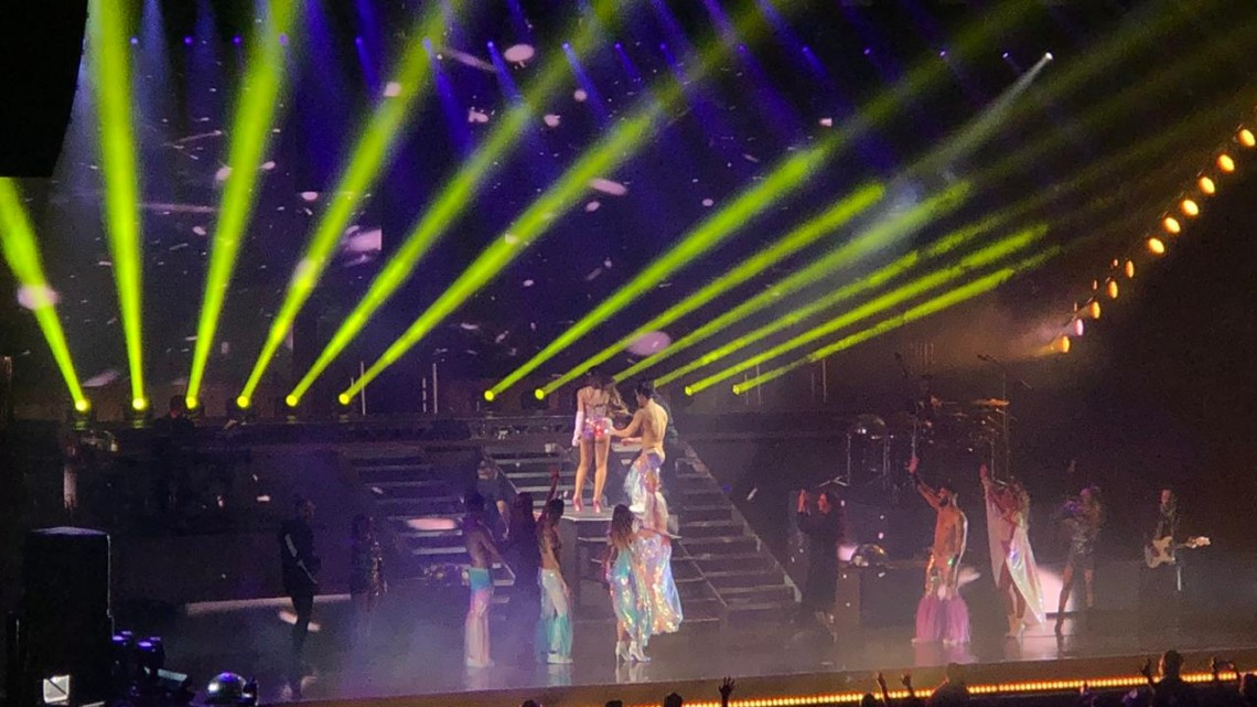 Gloria Trevi se convierte en 'Diosa de la noche' en el Payne Arena