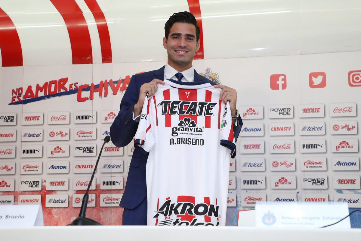 Chivas es el compromiso más grande de mi carrera: 'Pollo' Briseño