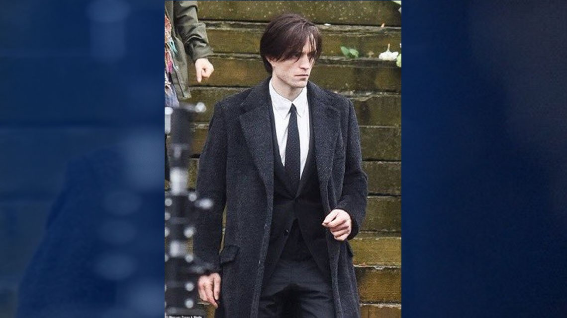 Llegan nuevas imágenes de Robert Pattinson en el set de “The Batman” 
