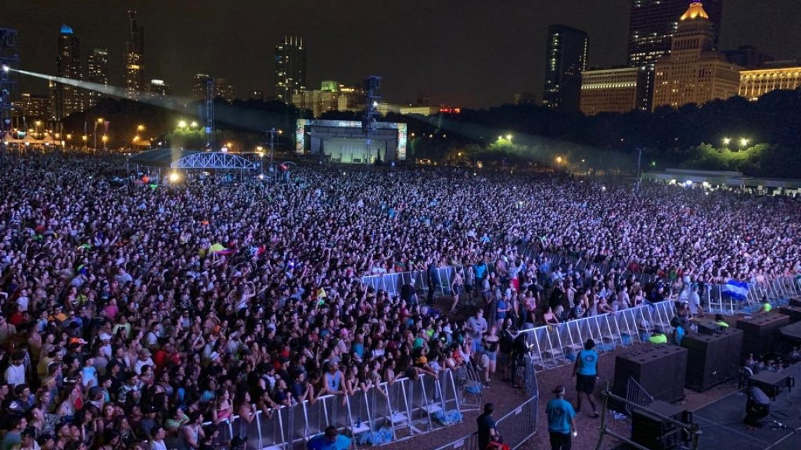 J Balvin hace historia en Lollapalooza