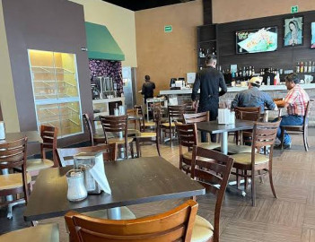 Restauranteros analizan aumentar precio de sus platillos