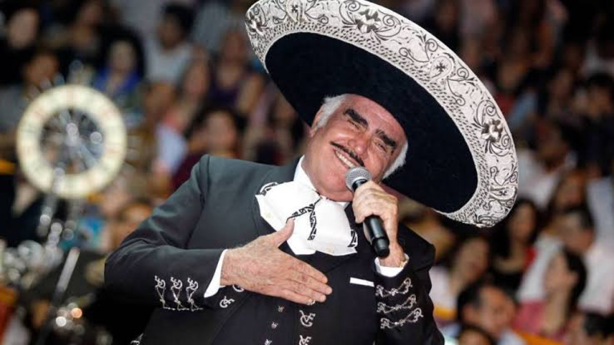"No lo hice con intención": Vicente Fernández sobre video tocando a fan
