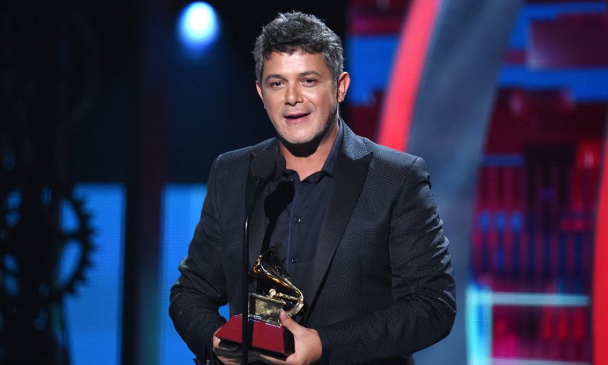 Los Grammy Latinos rinden homenaje a Alejandro Sanz
