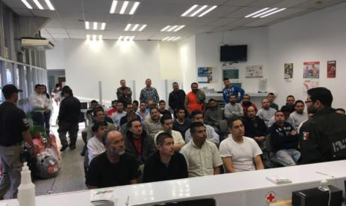 Afilian a 13 mil repatriados al Seguro Popular