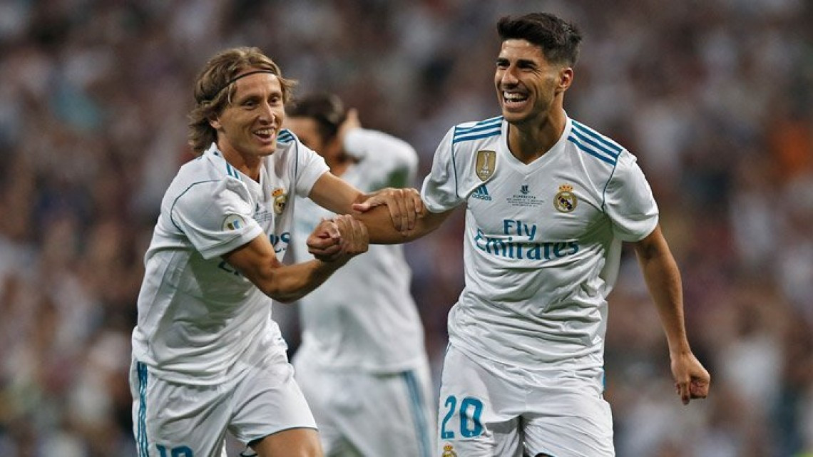 Real Madrid golea al Barça y gana la Supercopa 