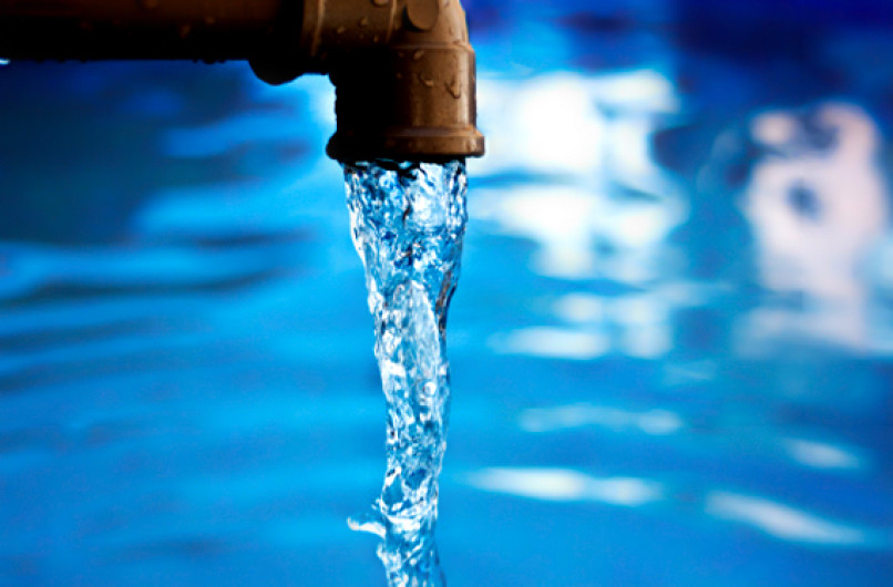 A partir de hoy precio del agua potable subirá un 3.36%