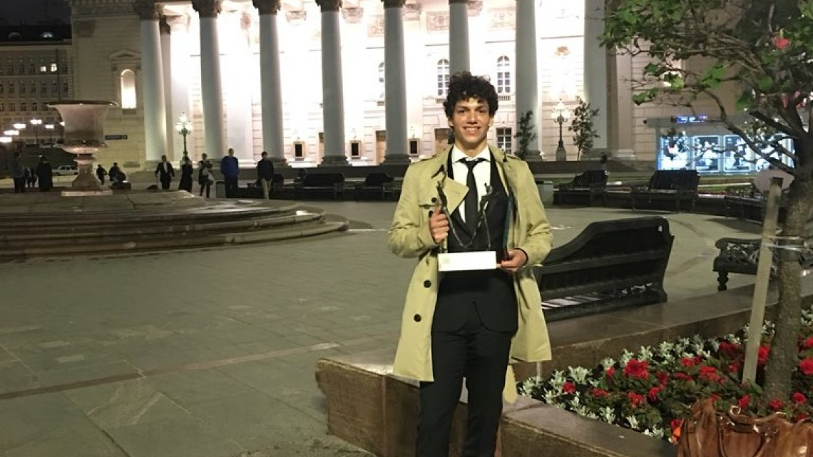 El mexicano Isaac Hernández gana el 'Oscar del ballet'