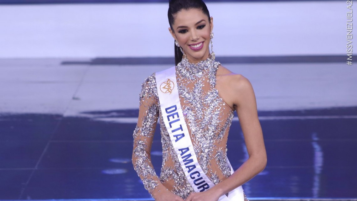 Thalia Olvino es coronada como Miss Venezuela