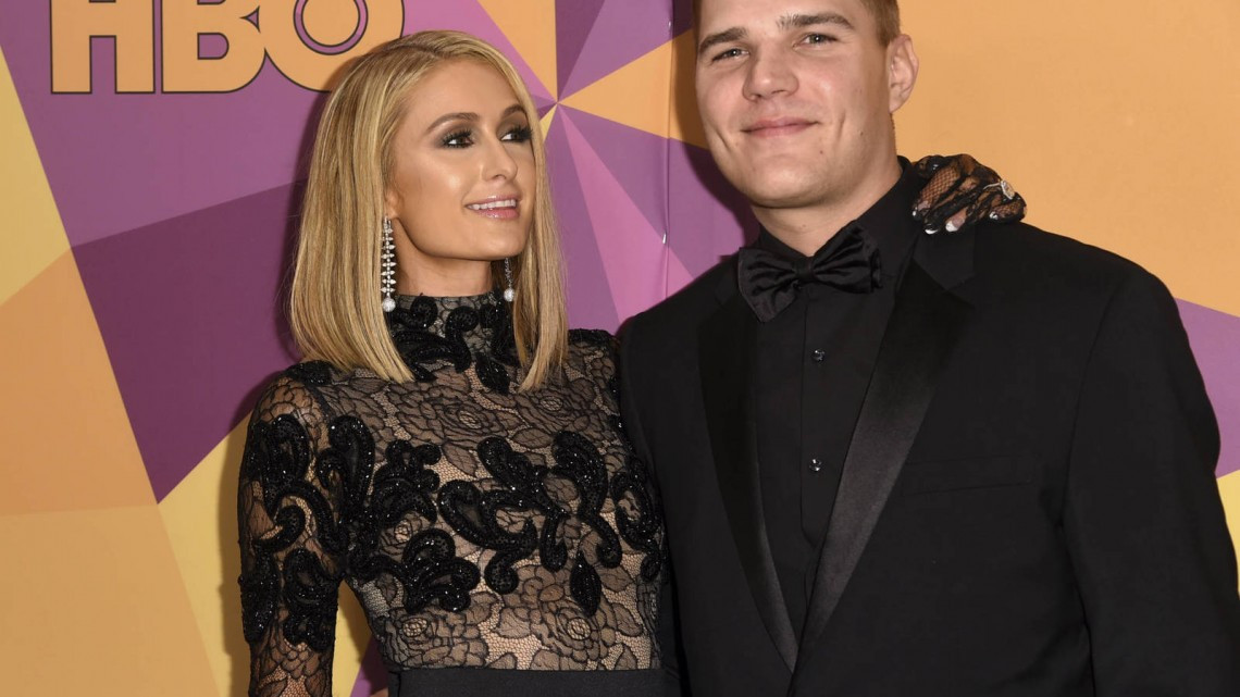 Paris Hilton pierde su anillo de compromiso